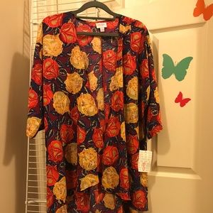 NWT multi small Roses Lindsey